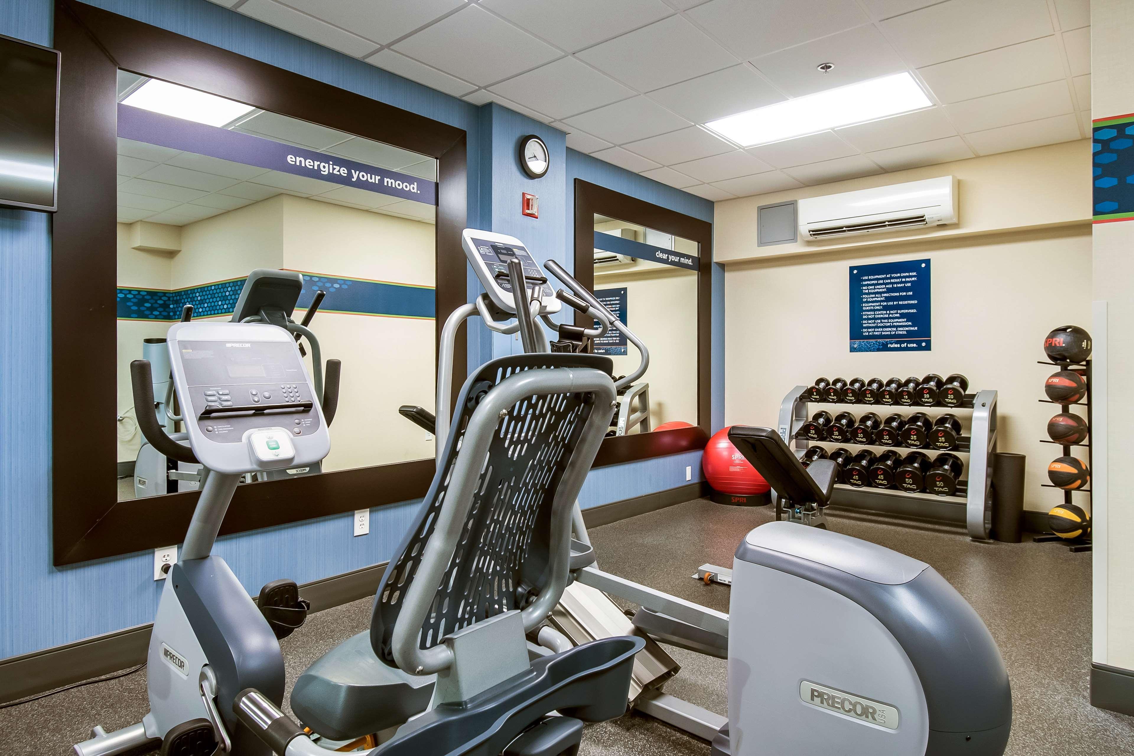 Hampton Inn West Колумбус Экстерьер фото