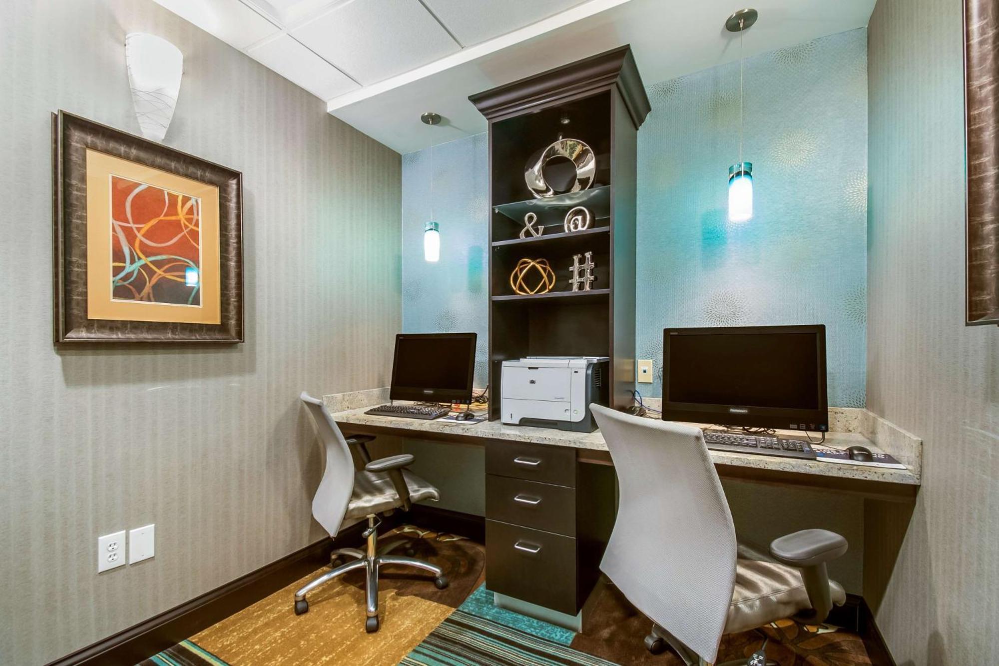 Hampton Inn West Колумбус Экстерьер фото